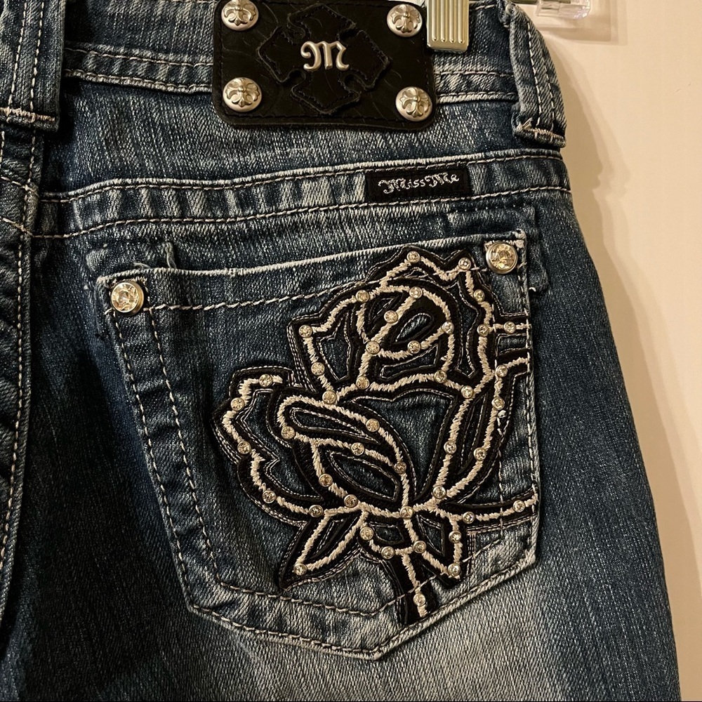Miss Me Low Rise Boot Cut Blue Jeans 28 Rhinestones Black Rose Embellishment